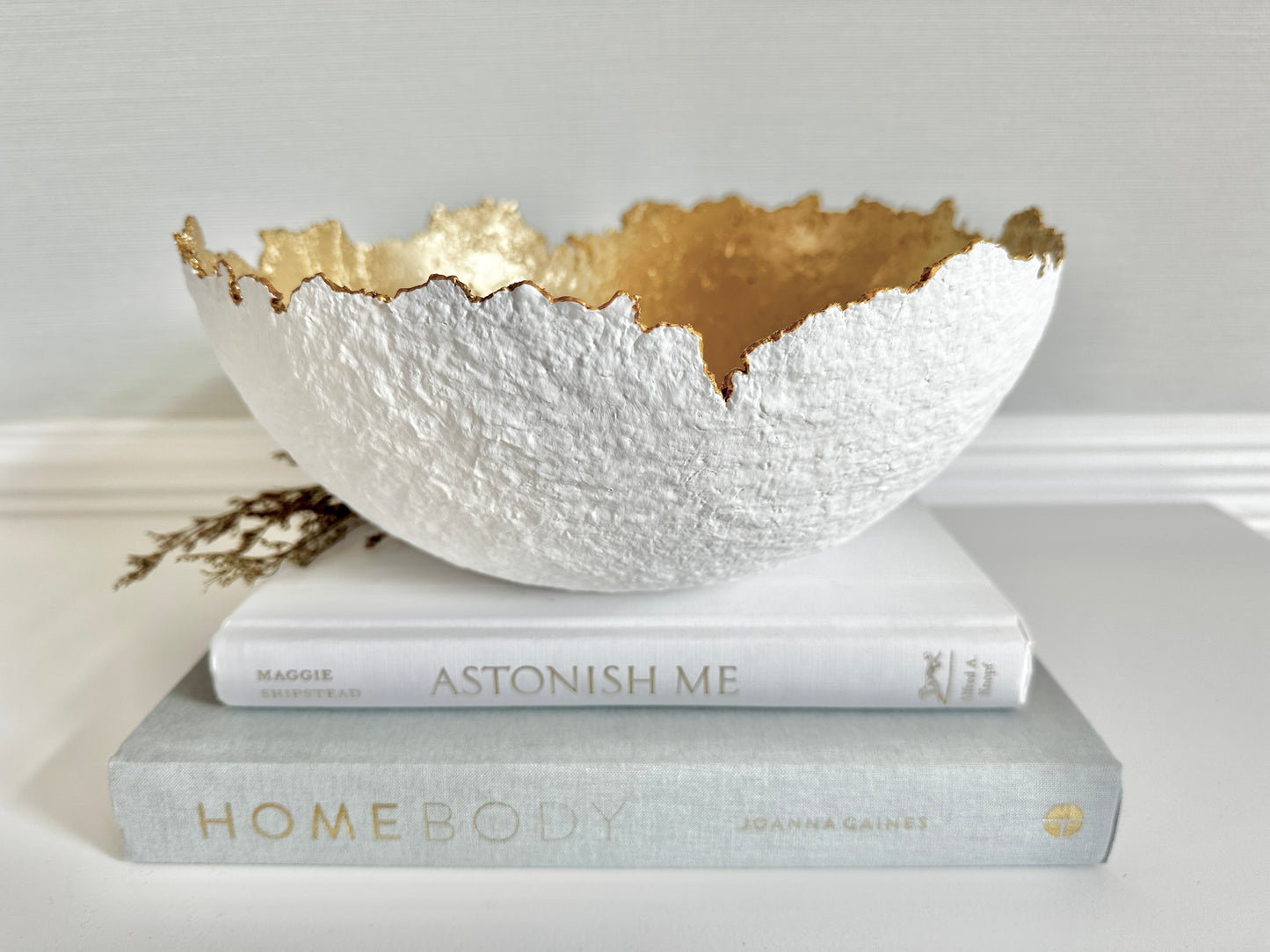 White and Gold Decorative Eggshell Bowl Paper Mache Material